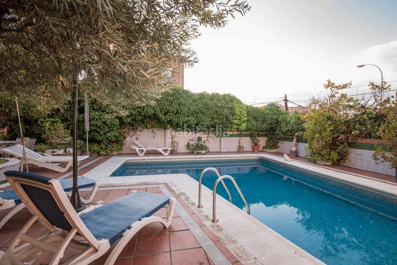 Foto afb57f42-bc03-48f7-a197-c779b08cf9f6. Chalet en Canillas Madrid