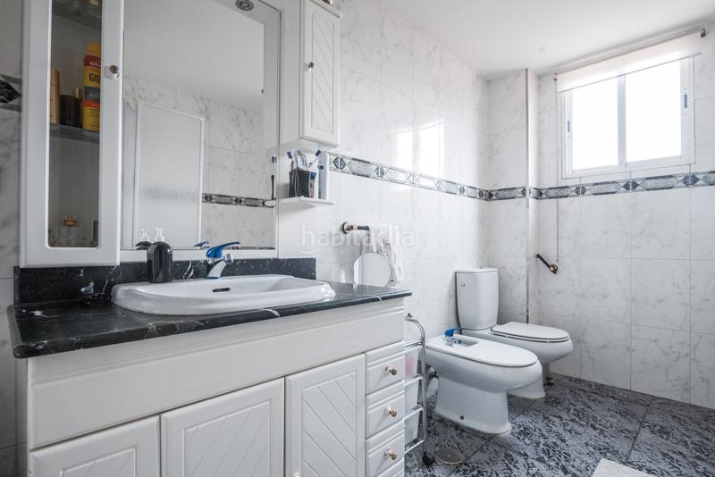 Foto ed74a372-907f-421e-8947-bafc81d63e32. Chalet con camino riscaldamento parcheggio piscina in Madrid