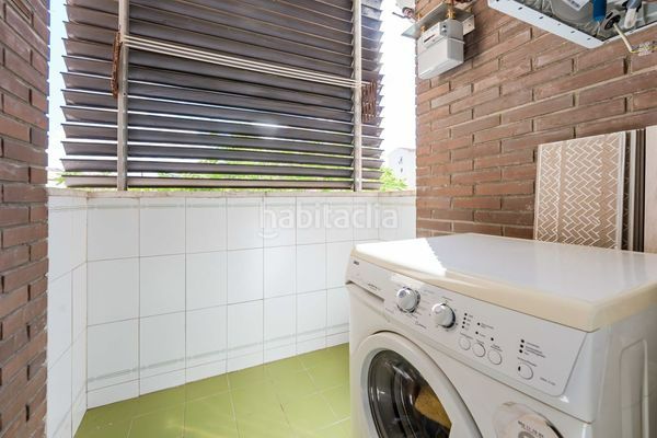 Foto ca7e2e4c-5fb0-4a3c-8586-8deea46cb7ae. Pis amb calefacció aparcament piscina a Pacífico Madrid
