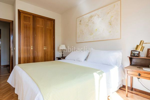 Foto d94f6621-865e-4bd6-9016-433db41b6757. Pis amb calefacció aparcament piscina a Pacífico Madrid