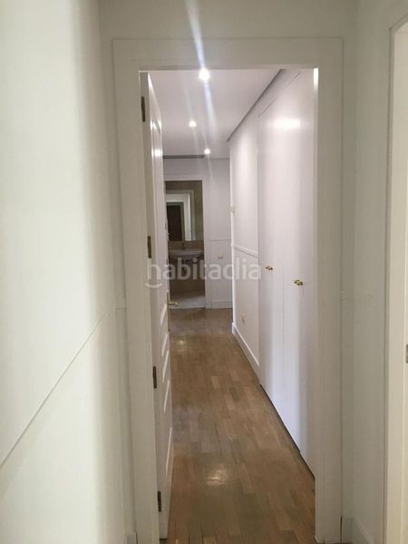Foto 0c3a8956-e7f4-4350-9995-87b61f24dcd4. Rent flat with parking pool in Valdemarín Madrid