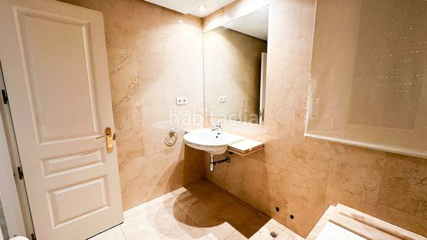 Foto 1fb117a2-d50d-43ba-95fb-7d49861ab5e9. Rent flat with parking pool in Valdemarín Madrid