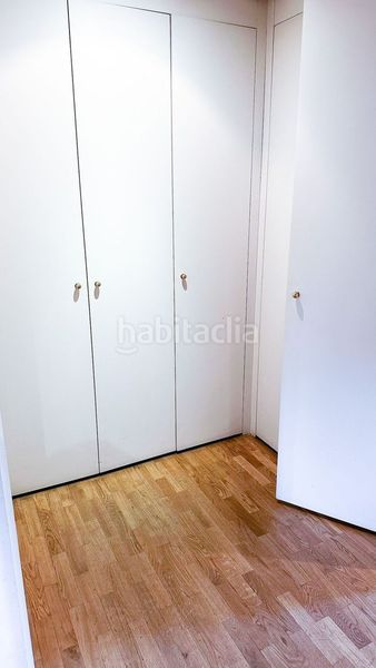 Foto cb5e3198-b468-43bc-b4ea-342d2555bb52. Rent flat with parking pool in Valdemarín Madrid