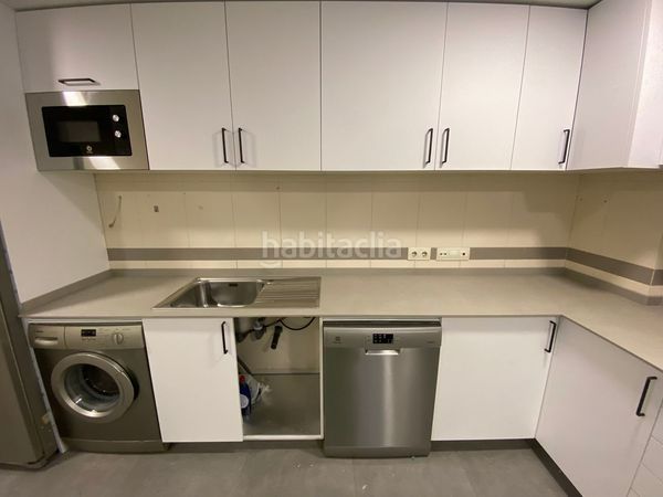 Foto d80c6637-00a4-4e65-87bc-fc986c71023e. Rent flat with parking pool in Valdemarín Madrid
