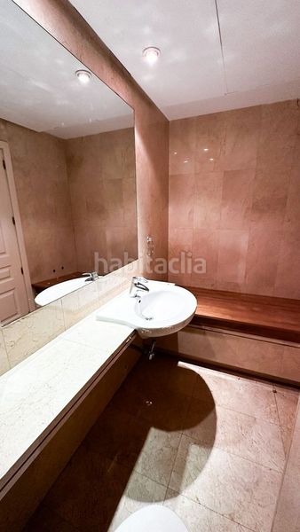 Foto eb64bc0b-dac3-45bd-b715-62f5e25e30d7. Rent flat with parking pool in Valdemarín Madrid