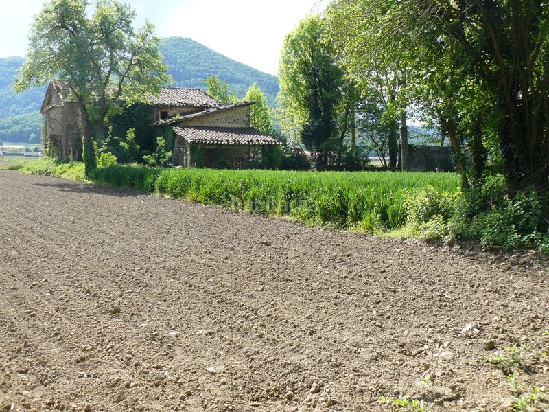 Foto 2117d6c9-cabf-47fe-ad98-ae390bf39981. Country house in Preses (Les)