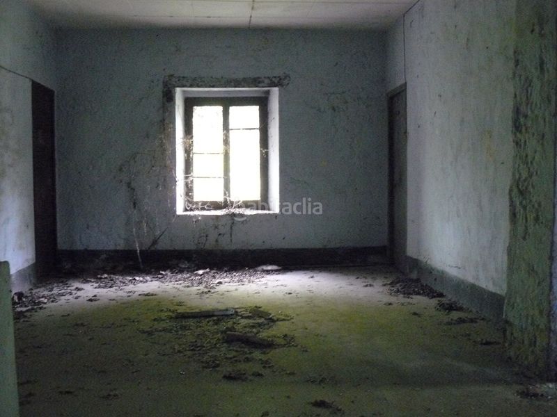 Foto fae1c0ea-1a98-4908-96c2-c99a098fcfd8. Country house in Preses (Les)