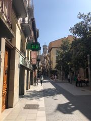 Affitto Appartamento in Olot. Apartament de 2 habitacions en el centre d' olot