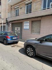 Business premise  Carrer cinc. Local grande en bonavista