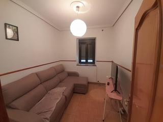 Pis  Las vegas. Piso de tres dormitorios reformado.