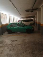Aparcament cotxe a Calle valle inclán 32. Venta de garaje