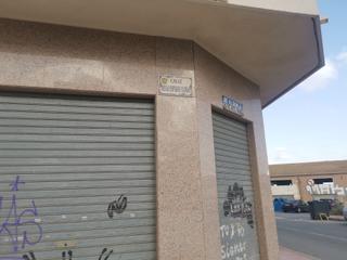 Local Comercial a Calle carlos i 1. Local en venta