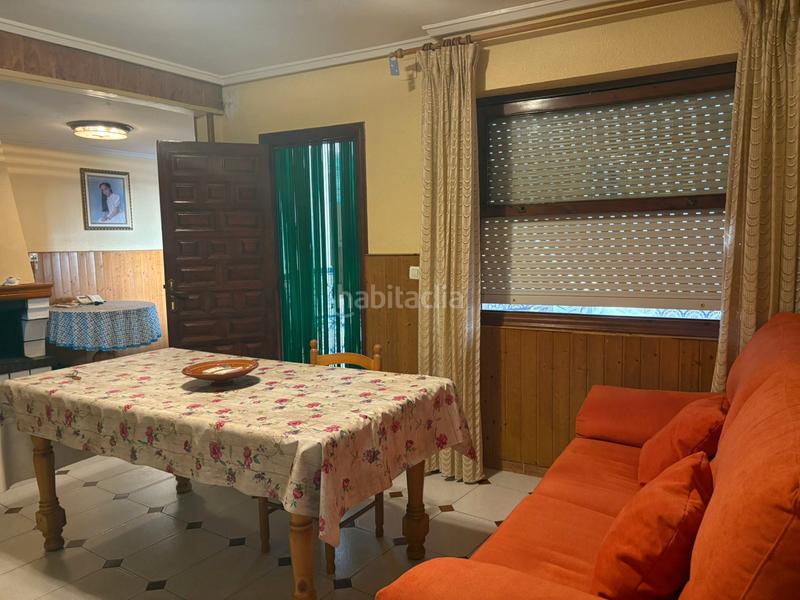 Foto ef05b138-0d62-45c4-8b1b-25f3d3a916a9. Casa amb xemeneia a Bigastro