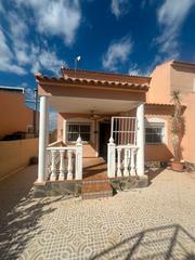 Casa adossada  Avenida de españa 1. Casa adosa con parcela