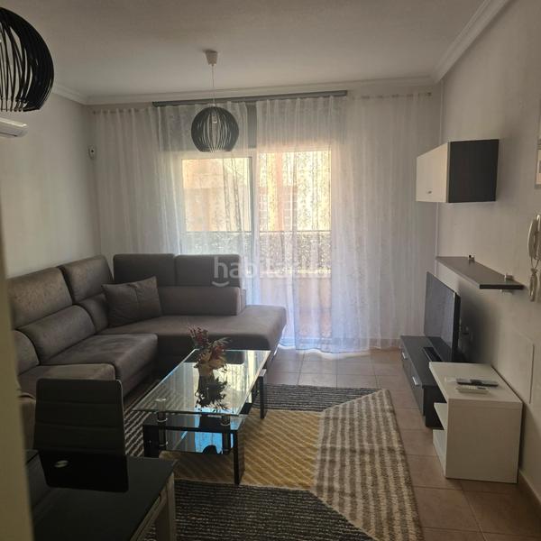 Foto b6372cae-e37f-48ba-a70f-3847968e9cf1. Alquiler piso en calle reina sofia 6 piso en Jacarilla