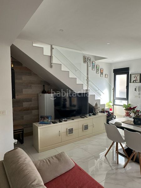 Foto 3745fcee-8a09-46bb-955b-d41f52bc829f. Casa adossada amb aparcament piscina a Bigastro