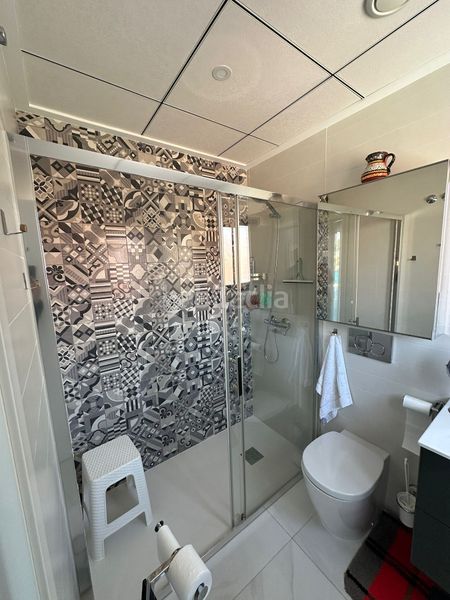 Foto 7b15063d-06e4-4888-b970-731d0b59c508. Casa adossada amb aparcament piscina a Bigastro