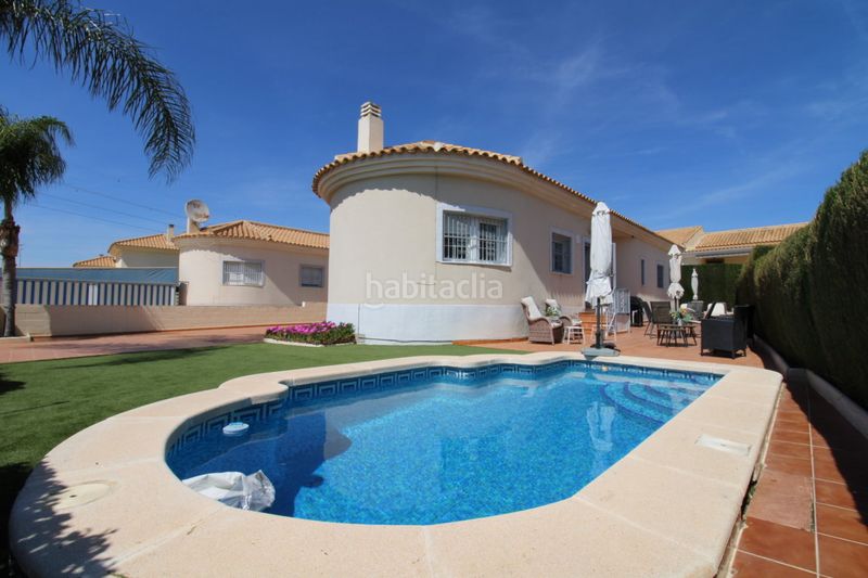 Foto b8432acf-619e-405b-95fc-7673b0b8f318. Xalet amb piscina a San Fulgencio