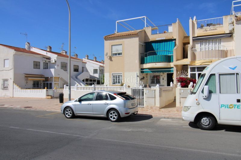 Foto 35cac633-a5f9-4272-acdc-3eccfc6cb56a. Casa amb piscina a Zona Carrefour - Urbanizaciones Torrevieja