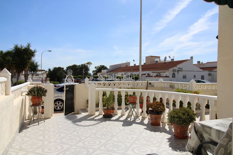 Foto 416b1e2b-e071-4e49-b542-9470d775cd88. Casa amb piscina a Zona Carrefour - Urbanizaciones Torrevieja