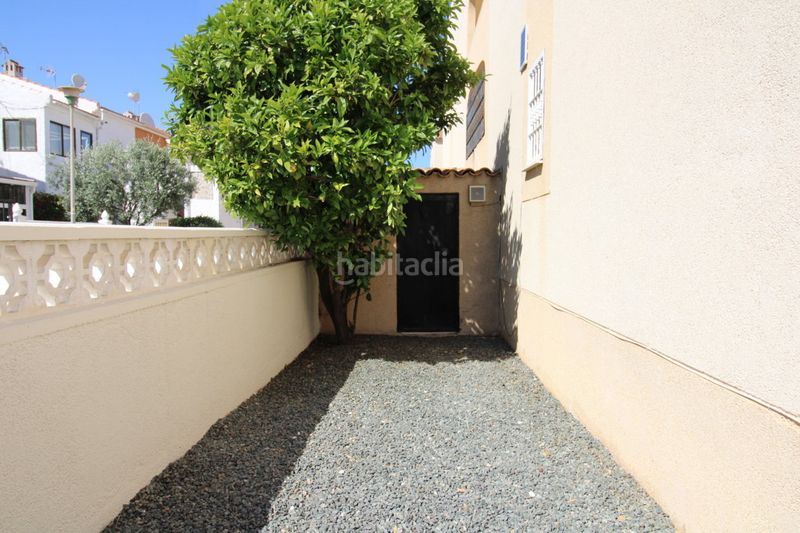 Foto 7072f7af-2859-46a3-819c-aa55aae94299. Casa amb piscina a Zona Carrefour - Urbanizaciones Torrevieja