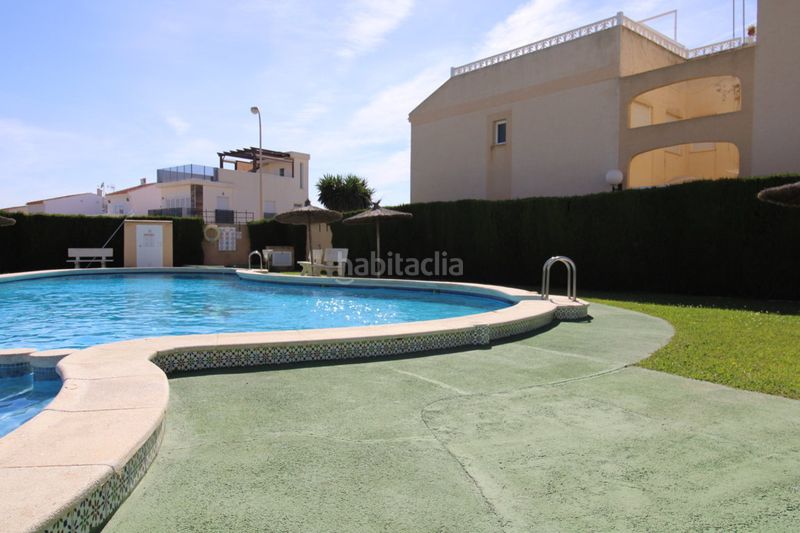 Foto 76e246e4-2779-433d-aae1-d5e542e150fc. Casa amb piscina a Zona Carrefour - Urbanizaciones Torrevieja