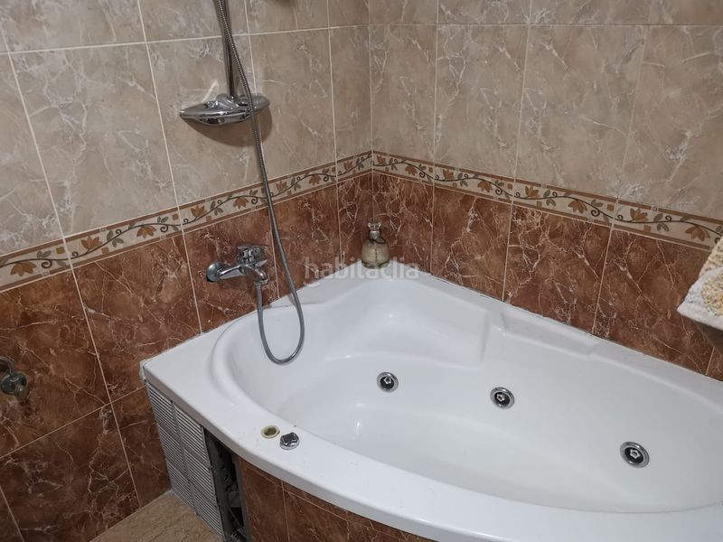 Foto ea4526d6-8ee4-4dab-b9c4-f00704cf9290. Piso en calle velazquez 41 piso en Bigastro