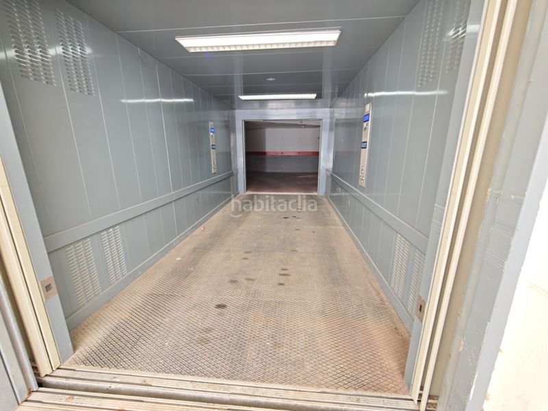 Foto 589741dd-3217-490f-b386-7b79bc8d2085. Aparcament cotxe a Avenida Habaneras - Curva de Palangre Torrevieja