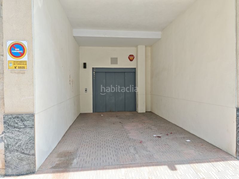 Foto bc128ec0-1900-4fc3-b1f8-9d509512c9f6. Posto auto in Avenida Habaneras - Curva de Palangre Torrevieja