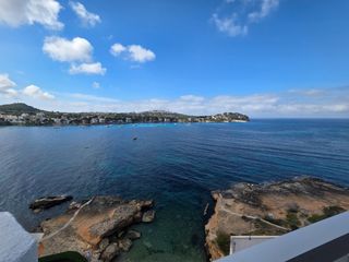 Apartment in Carrer  ramon de moncada 8. Santa ponsa, 1� l�nea de mar, magn�fico apartamento, con vistas