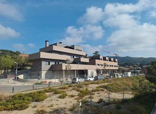 Dplex a Carrer del pintor lvar suol 19. Dplex en obra nueva con vistas panormicas con parquing y trast