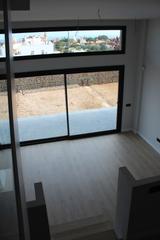 Dúplex a Carrer del pintor àlvar suñol 3. Duplex a estrenar, obra nueva , ideal familia con niñps, 3 habit