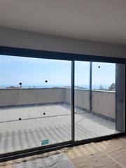 Pis  Carrer del pintor àlvar suñol 1. Vivienda en obra nueva con espectacular terraza-jardín, muy lumi
