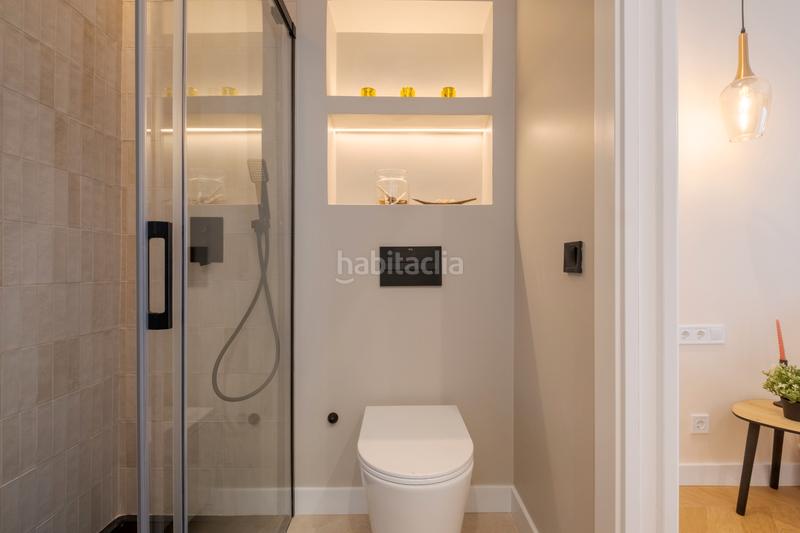 Foto 26642715-b0a9-42ab-9190-8634d5f60c2e. Appartamento con riscaldamento piscina in Sants Barcelona