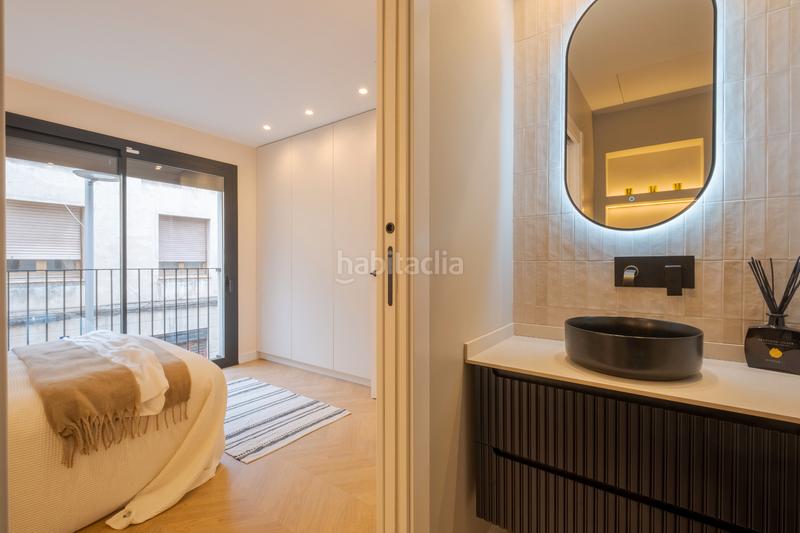 Foto 7b716522-8a62-4f64-89c8-8596fd53cc5a. Appartamento con riscaldamento piscina in Sants Barcelona