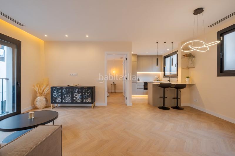 Foto 97a556cb-a96f-4da7-84de-7dd44422ecaa. Appartamento con riscaldamento piscina in Sants Barcelona