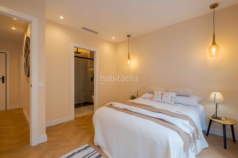 Foto d8d6c97f-7d79-4d56-9606-92e44f824061. Appartamento con riscaldamento piscina in Sants Barcelona