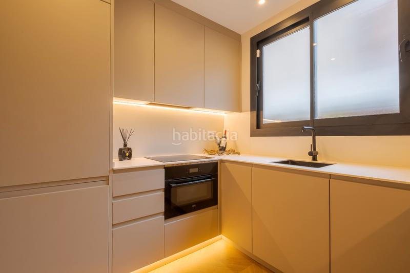 Foto ecad9c27-abbc-4d0d-907e-5f6b936d8312. Appartamento con riscaldamento piscina in Sants Barcelona