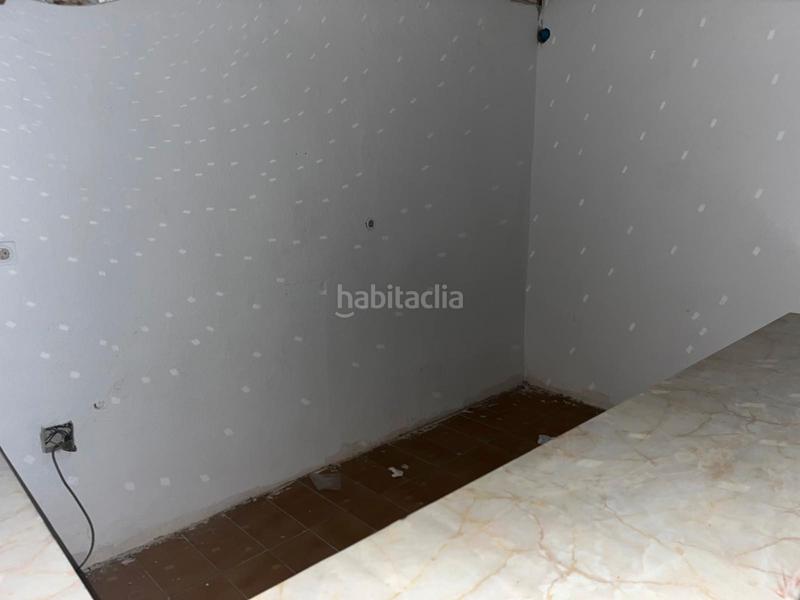 Foto 3bda7d1d-bdb1-495e-a14b-d183a6ba93a6. Lloguer local comercial a carrer de sant pere màrtir 26 a Barcelona