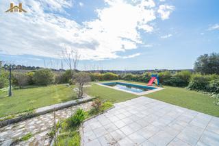 Xalet a Méntrida. Magnifico chalet independiente en planta con piscina