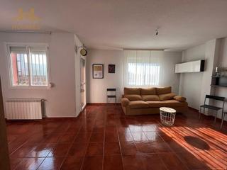 Casa adossada a Méntrida. ¡oportunidad inversores! chalet adosado de dos plantas en méntri