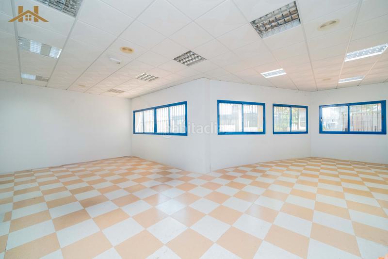 Foto 2b961b6b-c35d-4843-88bc-a2e7841ac909. Fabrikhalle mit heizung in Casarrubios del Monte