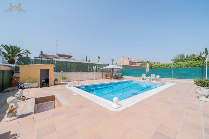 Foto b4059615-6226-477a-a881-c2fac9f0693d. Xalet amb xemeneia calefacció aparcament piscina a Calypo Fado