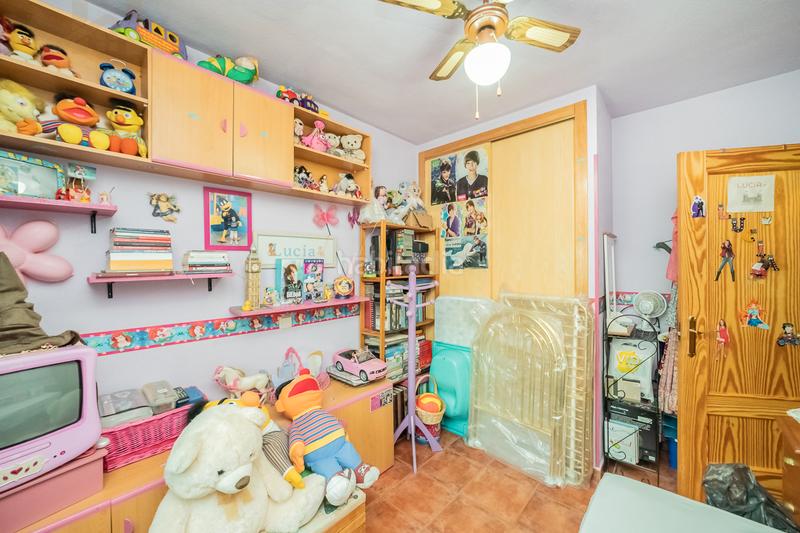 Foto 57c27894-d73e-4749-a8a5-4b1b2d14bf5b. Casa adossada amb calefacció aparcament a Méntrida