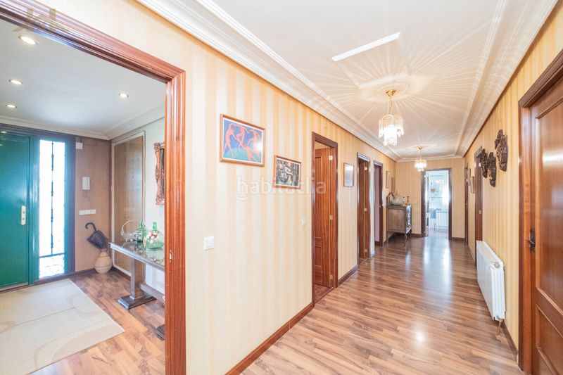 Foto 0b4701e4-fcb7-4c86-9e19-9621faeead46. Xalet amb xemeneia calefacció aparcament piscina a Méntrida