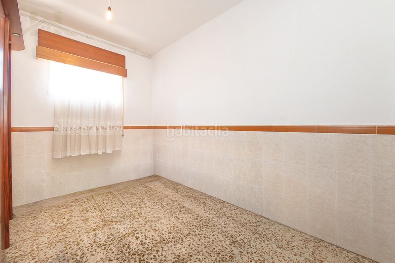 Foto d7a3de39-bac9-401c-9002-57a4d5f4b3c7. Casa adossada amb calefacció aparcament a Méntrida