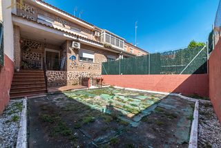 Casa adossada a Valmojado. Magnífico chalet adosado en valmojado