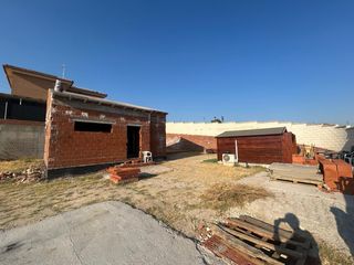 Xalet a Méntrida. Chalet independiente en proceso de construcción en venta en mént