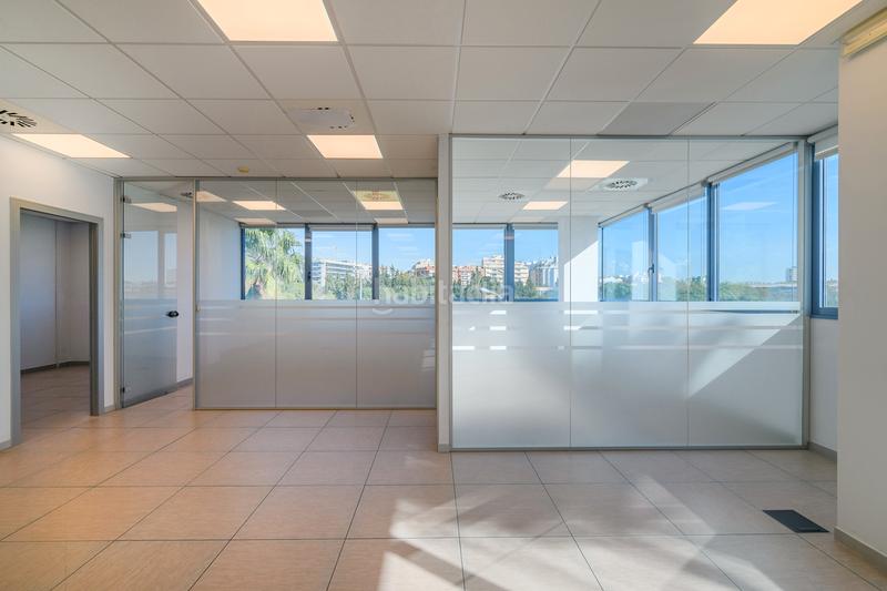 Foto 4daf0e85-11d6-4a83-8af2-2a91f7c5dbc4. Alquiler oficina  en perfecto estado. propiedad de aprosa en Sant Just Desvern