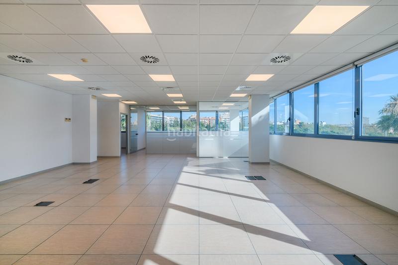 Foto 71926be1-1c81-47e5-8a92-50f9f767039c. Lloguer oficina amb calefacció aparcament a Centre Sant Just Desvern